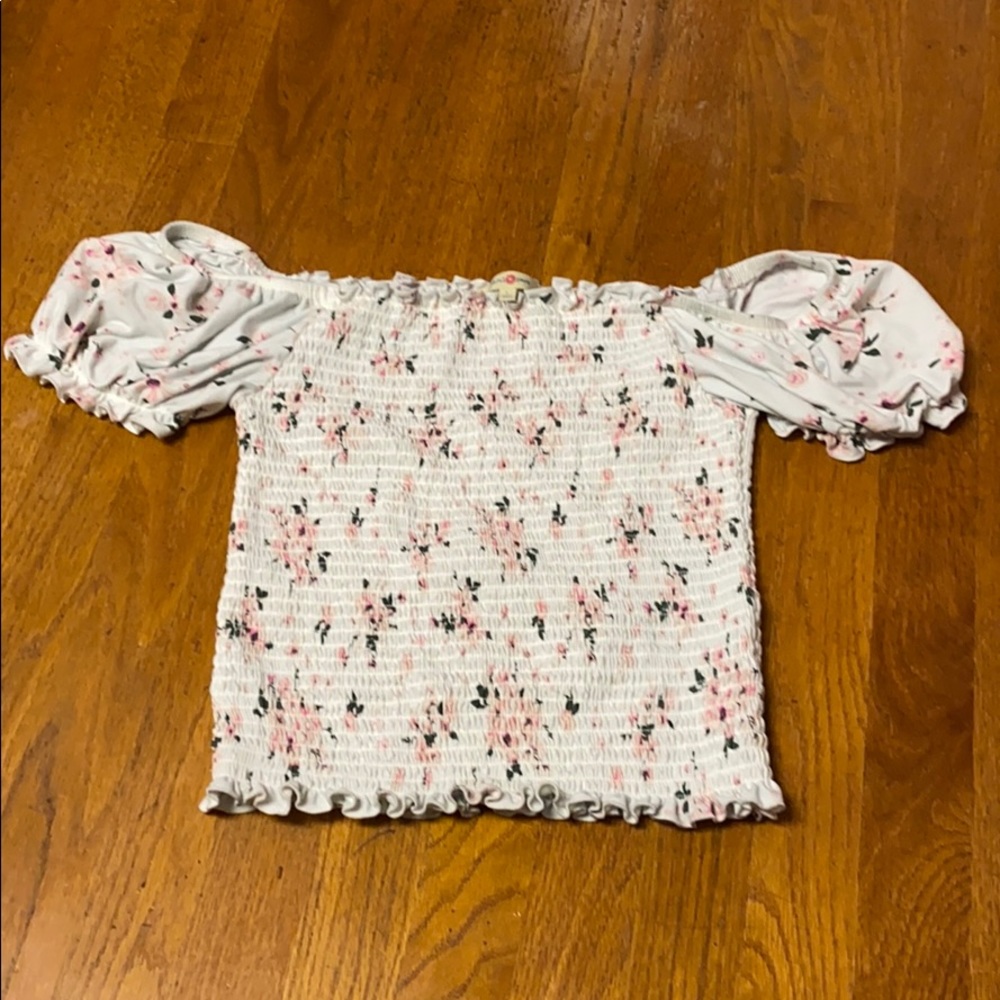 Off the shoulder flower printed shirt